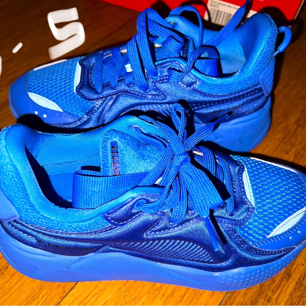 Puma RS-X Soft Case Wn’s (bluemazing)
NWOT